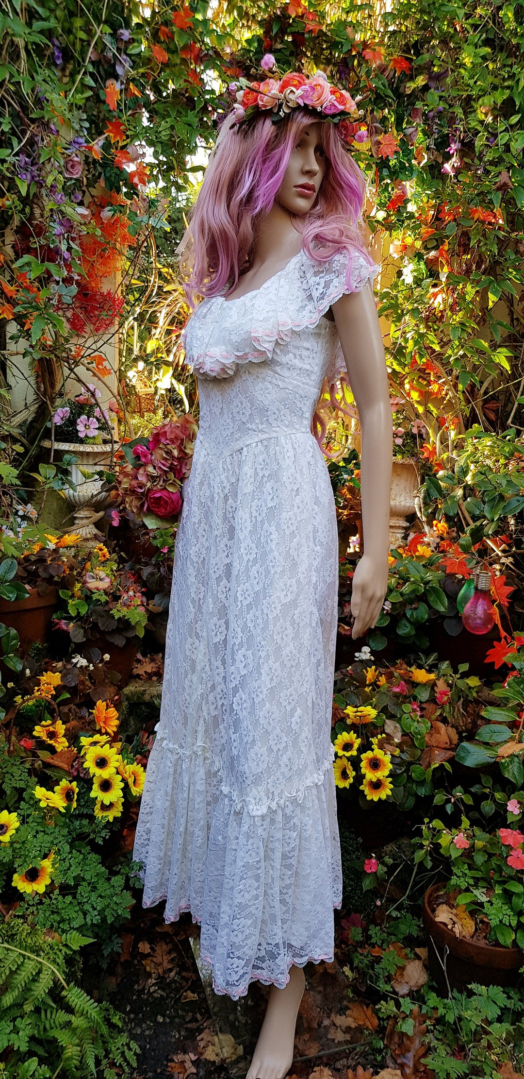 Gorgeous Vintage 1970s Lace off the Shoulder White Maxi Dress