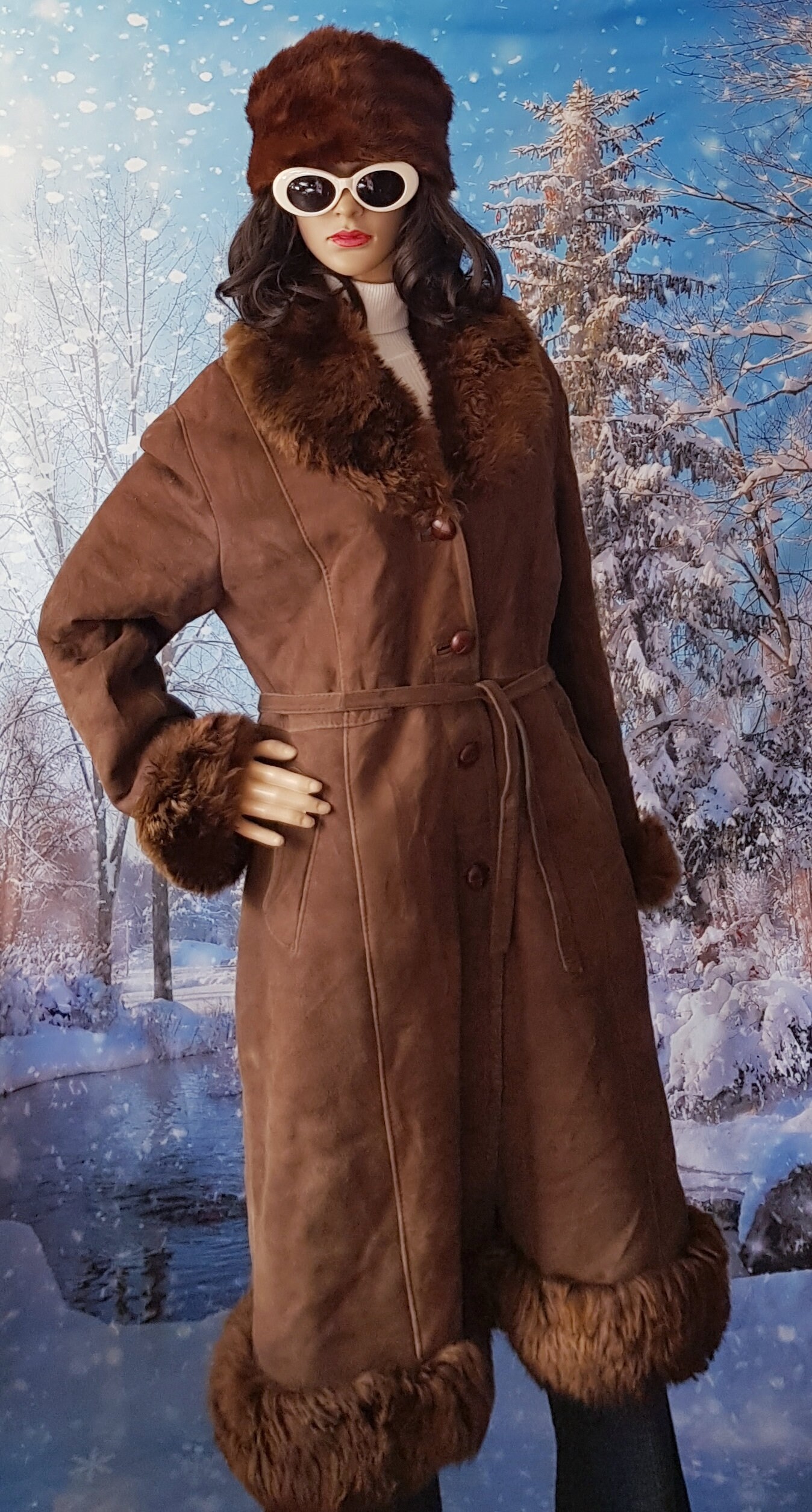 Vintage Coat: Lovely Vintage 1970s Mocha / Mid Brown Suede and