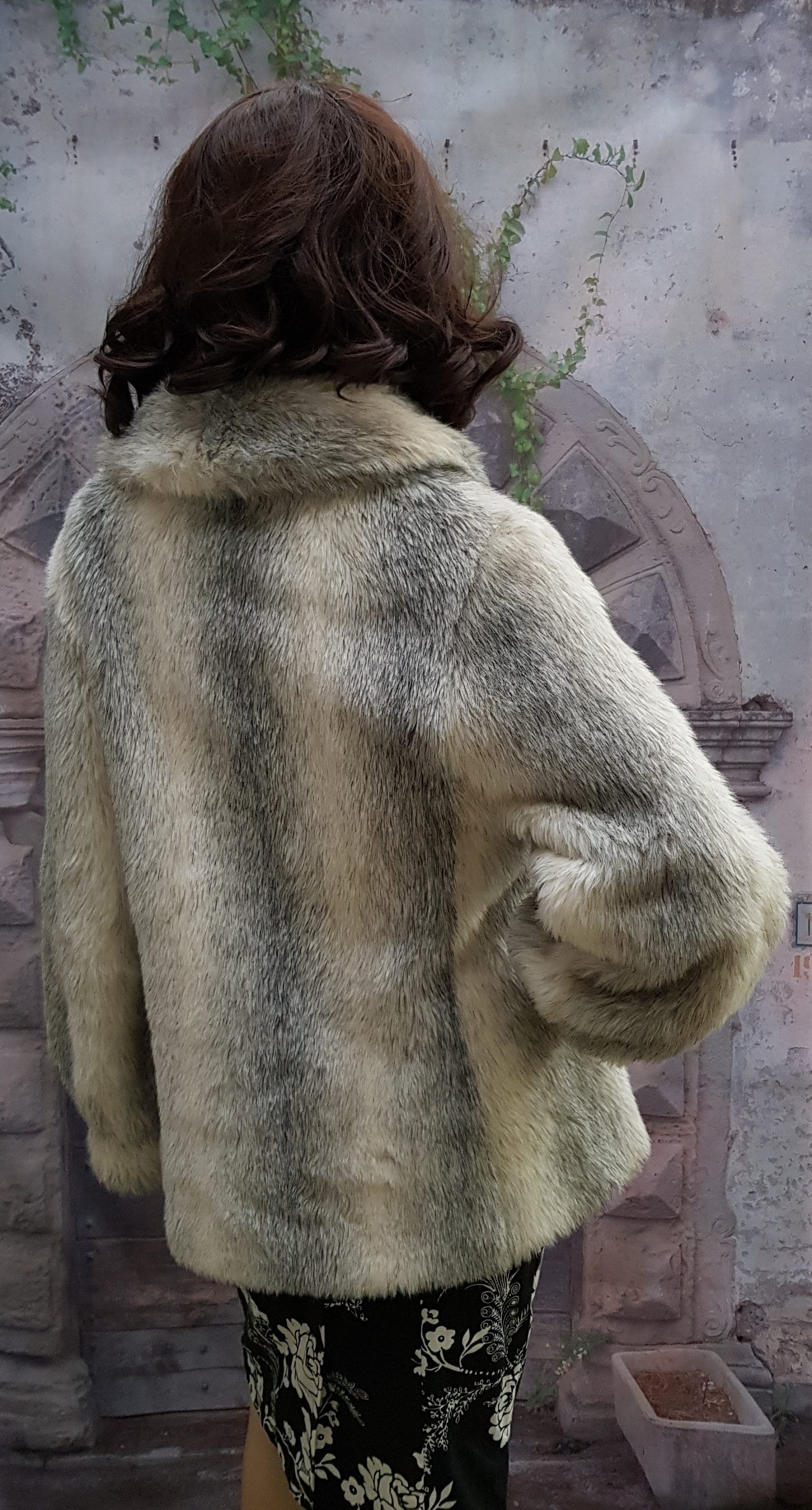 Vintage Coat: Beautiful Vintage 1970s White / Silver / Grey Animal