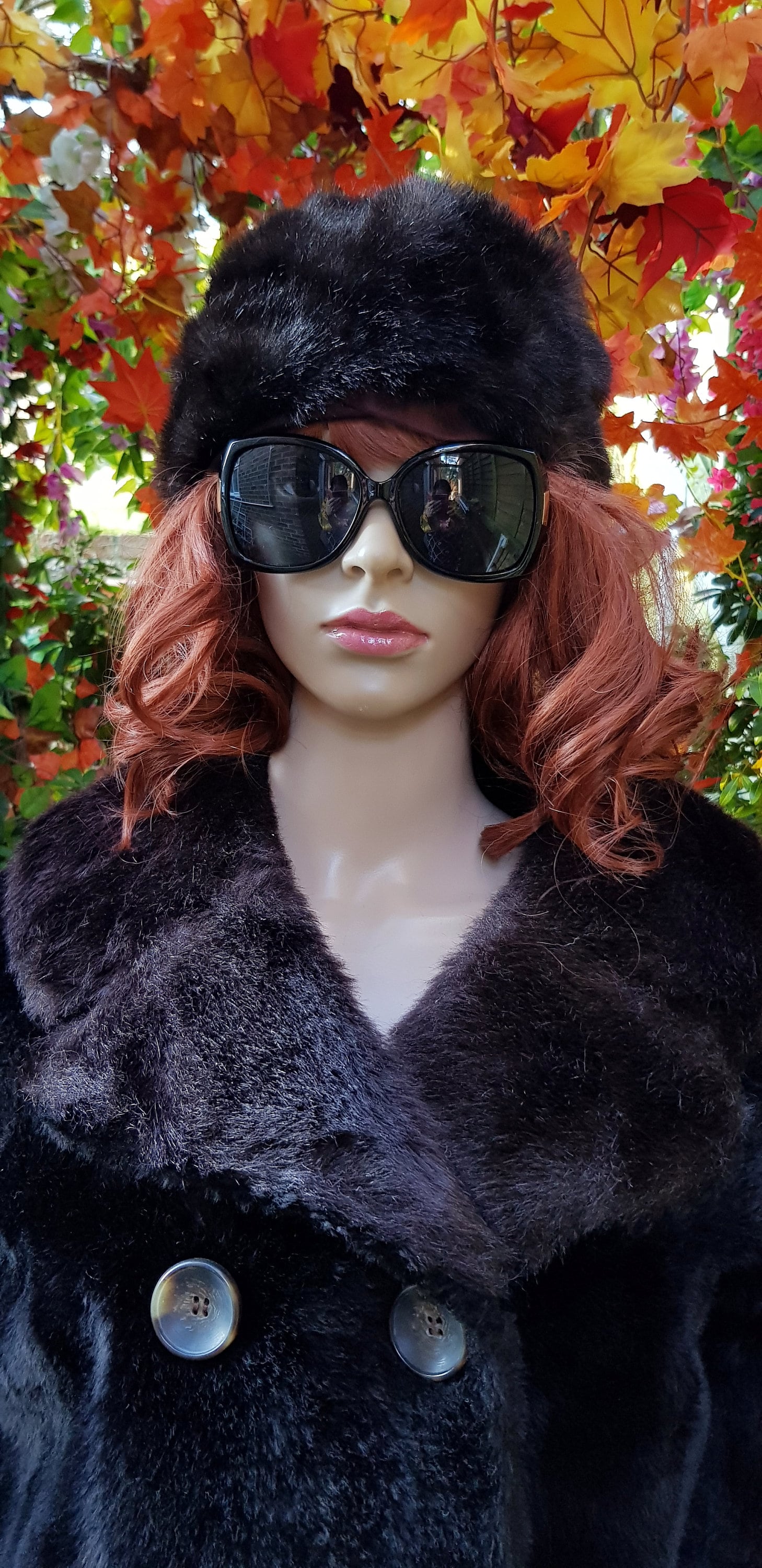 Vintage 60s Jacoll black faux fur beret hat with bobble Vintage Hat: Fab Vintage 1950s / 1960s Very Dark Brown  main image 2