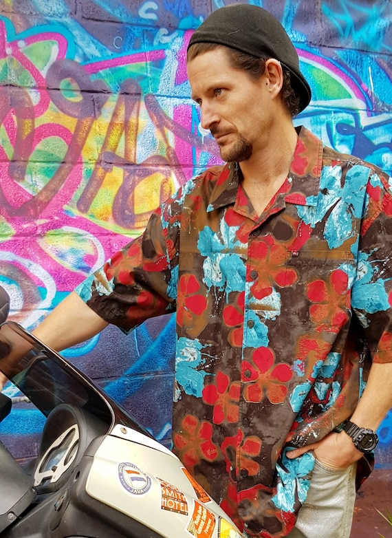 Vintage Men s Shirt Fantastic Vintage Red Brown and Blue Floral Flower Power Paint Effect Hawaiian Mens Shirt by Quicksilver Etsy