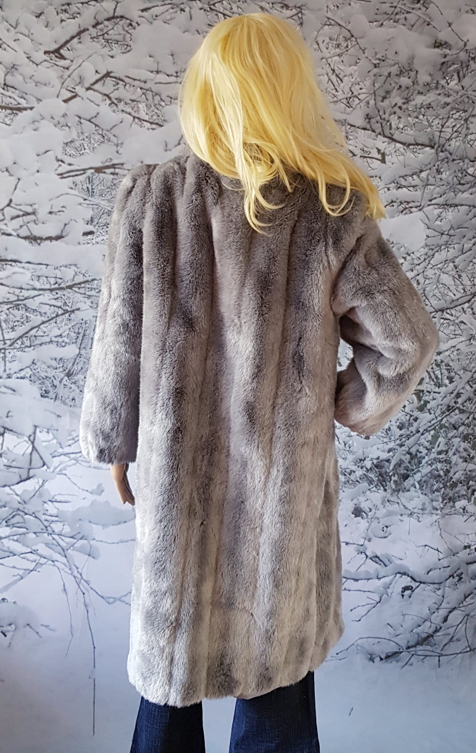 Vintage Coat: Gorgeous Vintage 1970s Pale Grey Faux Fur Coat by
