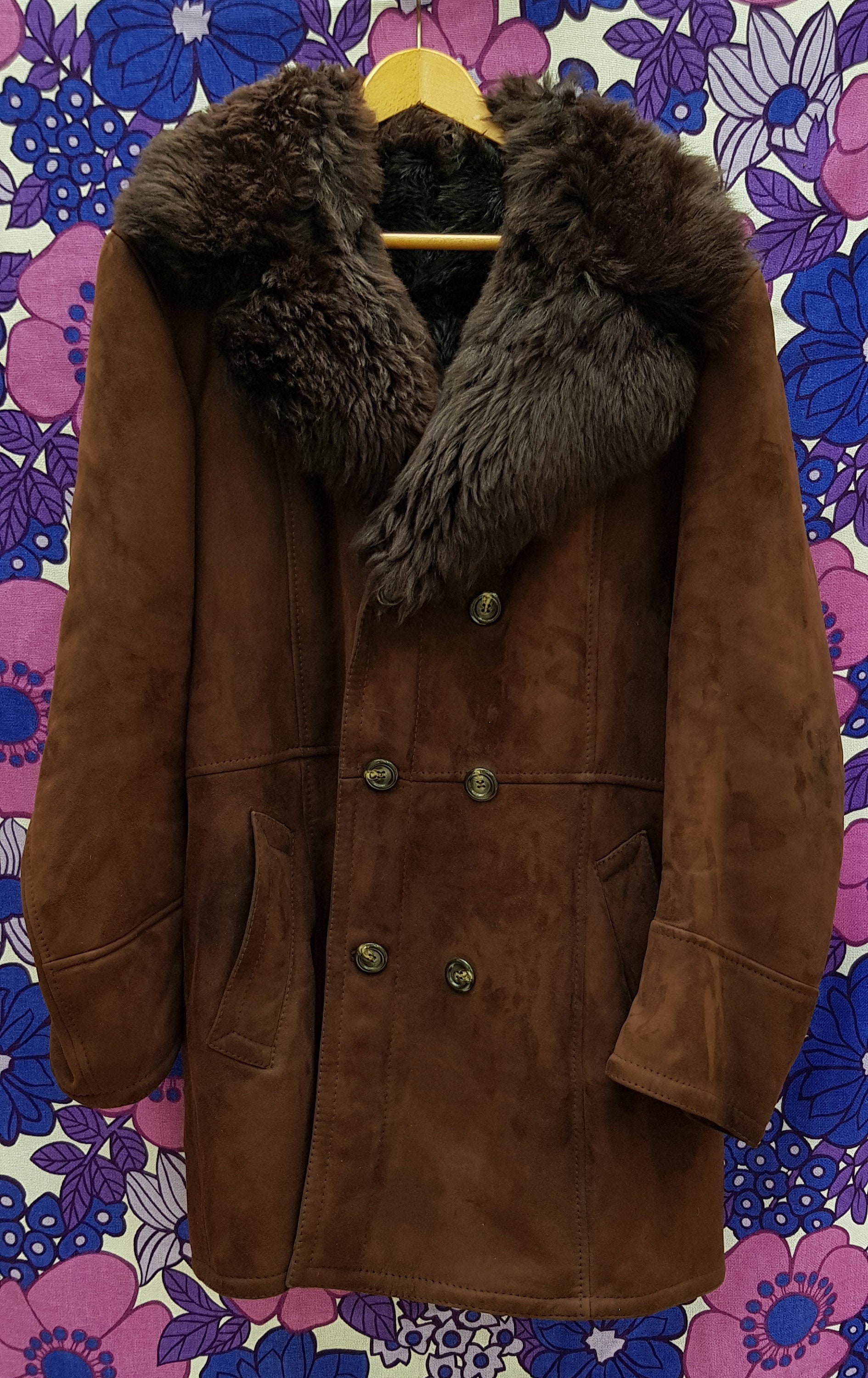 【在庫僅少】 Gorgeous Vintage Short Sheepskin Brown Dark 1980s / 1970s ジャケット・アウター