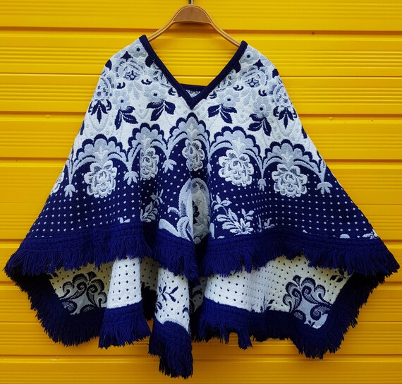 Vintage Poncho: Fab Vintage 1970s Blue, Grey and … - image 5