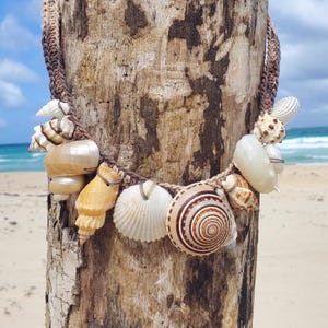 ATLANTIS Statement Choker Necklace Mixed Shells