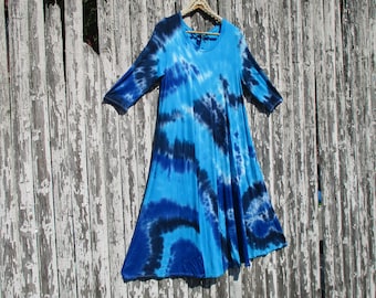 Plus Size Feminine Tie Dye Midi Dress, Flowy Style