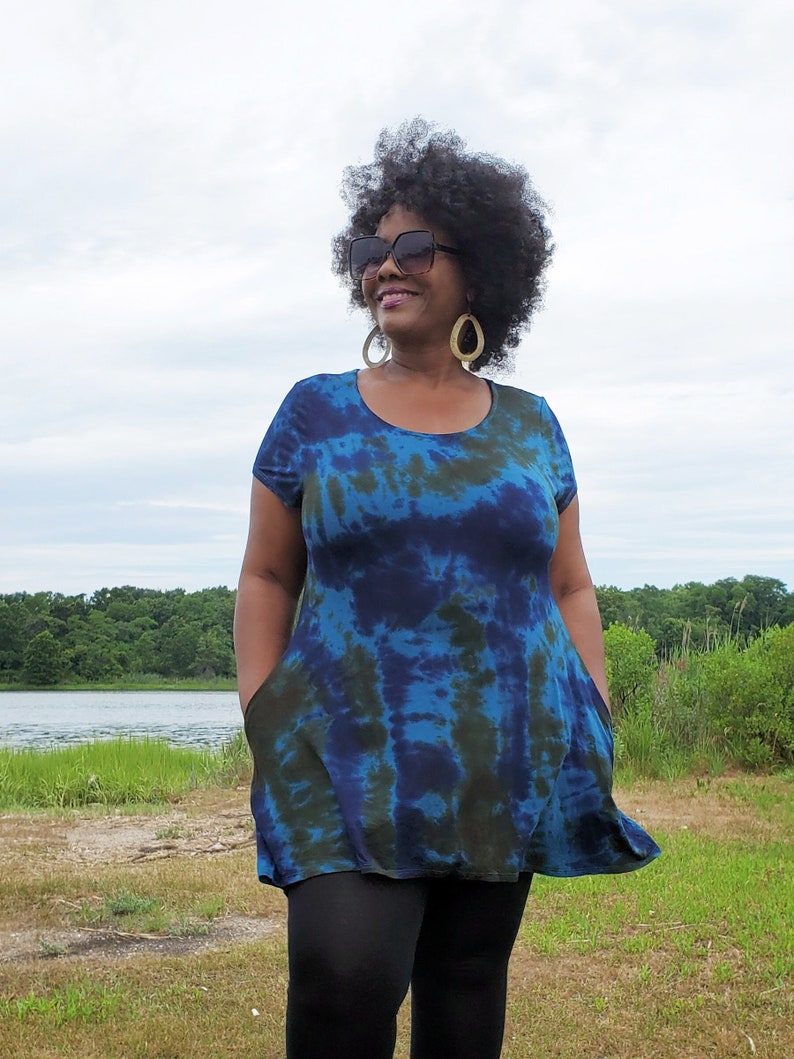 Cute A-Line Tunic with Pockets in PEACOCK Tie Dye image 1