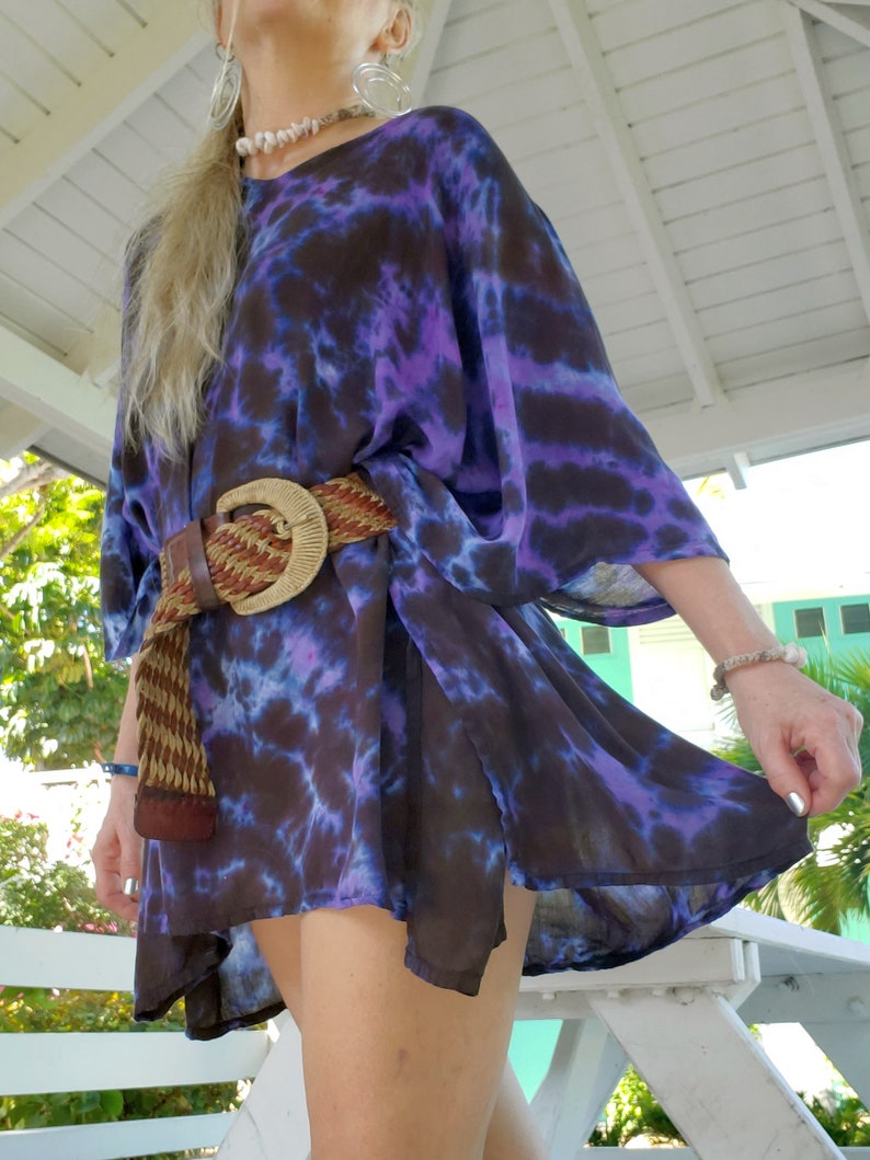 Plus Size Tie Dye Poncho in Purple-Black image 9