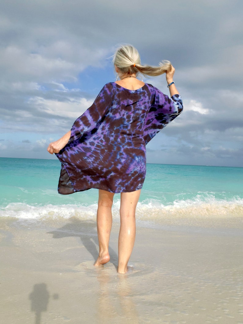 Plus Size Tie Dye Poncho in Purple-Black image 7