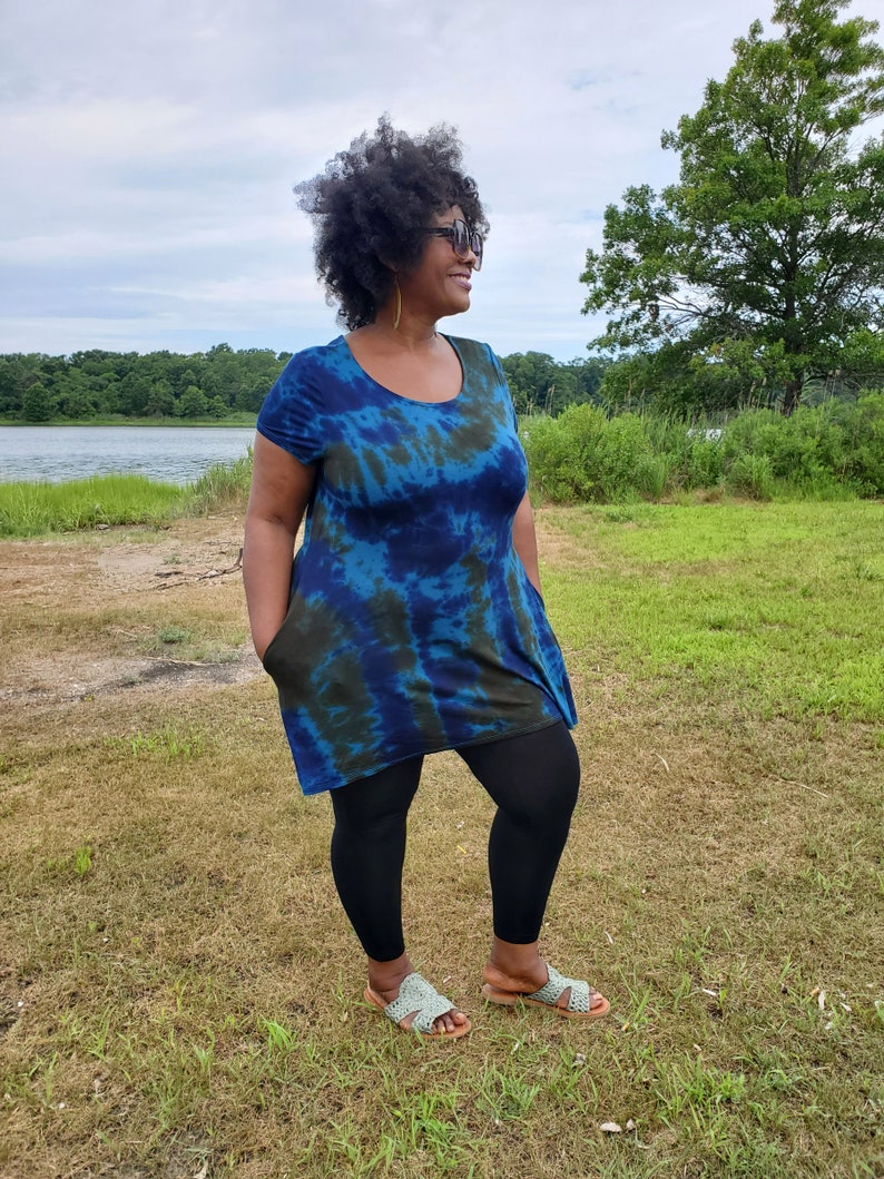 Cute A-Line Tunic with Pockets in PEACOCK Tie Dye image 4