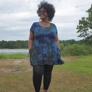 Cute A-Line Tunic with Pockets in PEACOCK Tie Dye image 2