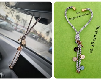 Rückspiegelanhänger / Autospiegelanhänger personalisiert mit Magnetverschluss /  Wahl aus 1, 2, 3 oder mehr Charms (Anhänger)