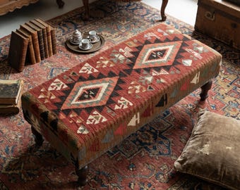 table basse ottomane vintage, ottomane tapissé kilim, tabouret, banc, pouf, meubles