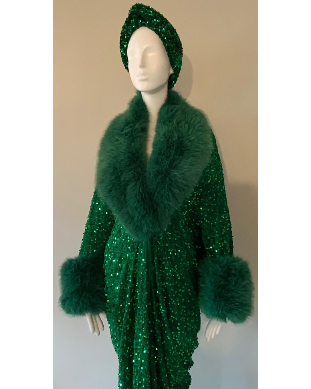 Emerald Green Velvet-sequin Robe With Luxe Faux Fur Collar and Cuffs ...