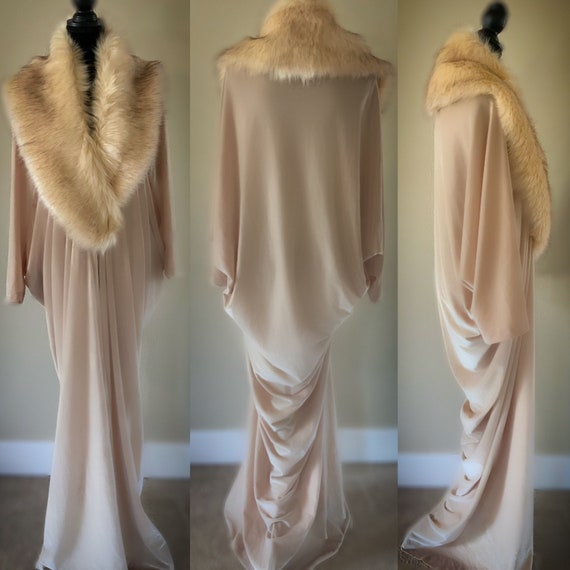 Custom handmade robe Old Hollywood style - Light Beige Velvet robe-faux fur collar, 1920s glamour-Wedding-Burlesque-Luxury-gift for her