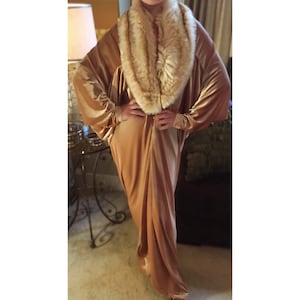 Gold velvet robe-faux fur collar-old Hollywood-1920s style-gold velvet-boudoir-Burlesque-Gift-Mothers day-gift for her-womans robe