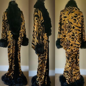 Old Hollywood style -Velvet robe-faux fur collar, 1920s glamour-Beautiful black velvet - gold sequin-velvet-Wedding-Burlesque-Luxury.