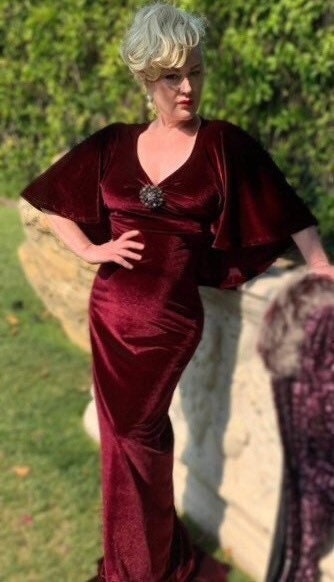 As seen in BOMBSHELL MAGAZINE 1930’s style Femme Fatale Noir Velvet Gown. Evening gown with cape back.