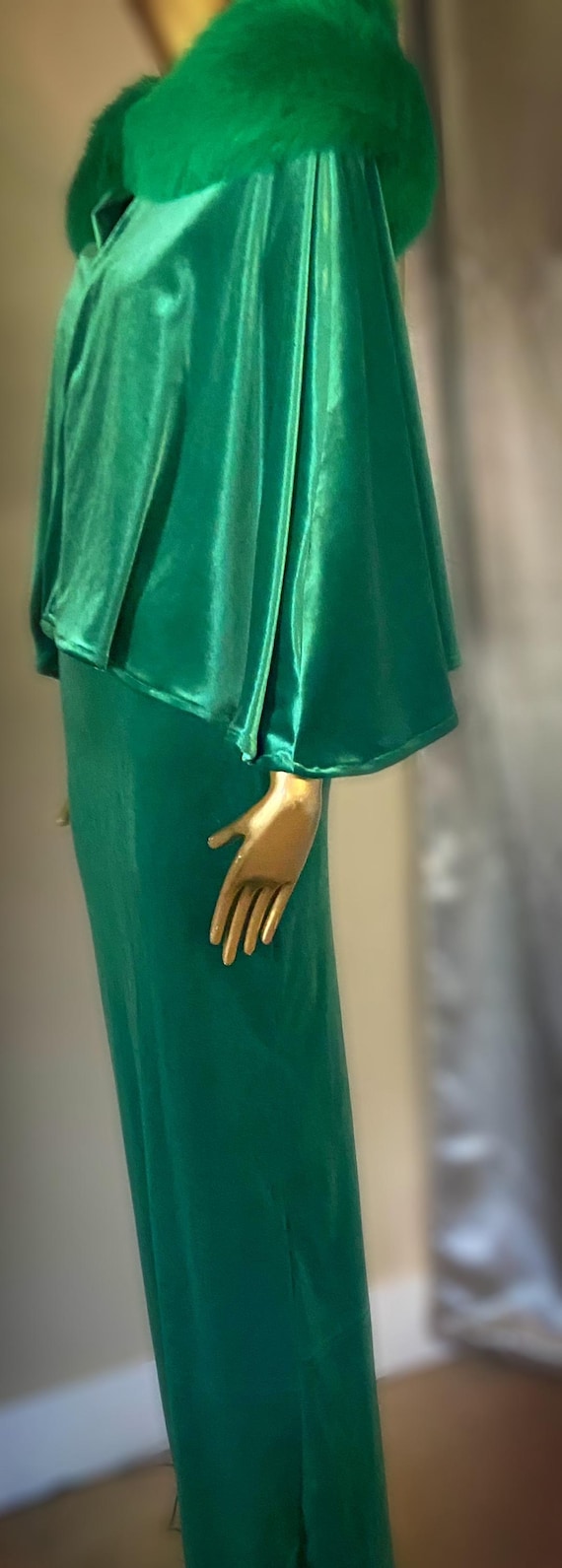 green velvet wiggle dress gown with matching fur trimmed cape model: Sophia GB070F