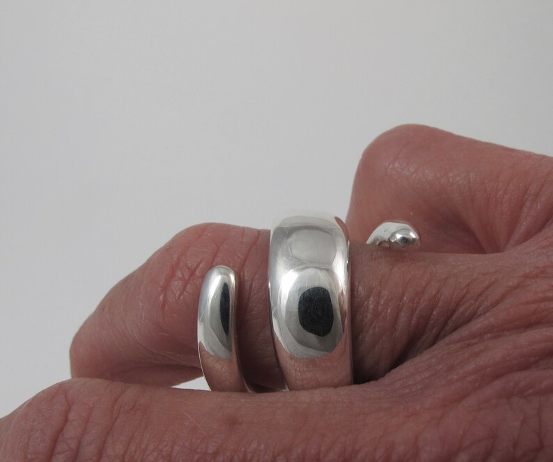 solid silver polished spring ring