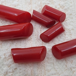 Vintage Cherry Red Bakelite Toggle Buttons with Self Shanks - Mixed Set of 7