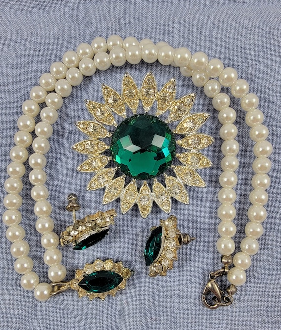 Vintage Sarah Cov Emerald Rhinestone Earring Neckl