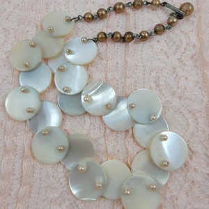 Vintage Mother of Pearl Shell Faux Pearl Bead Necklace