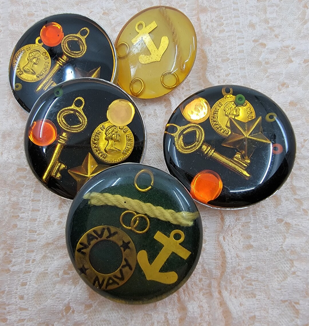 Vintage Junque Resin and Metal Buttons - Mixed Set of 5 - Etsy