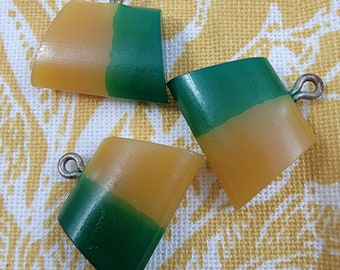 Vintage Purse-Shaped Plastic Buttons: Yellow, Caramel & Green - Set of 3
