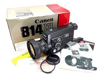 スーパー 8 カメラのテストと動作中の ELMO 8 mm フィルム カメラ Elmo