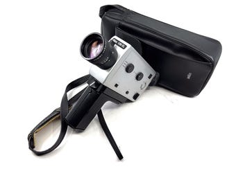 スーパー 8 カメラのテストと動作中の ELMO 8 mm フィルム カメラ Elmo