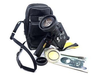 スーパー 8 カメラのテストと動作中の ELMO 8 mm フィルム カメラ Elmo