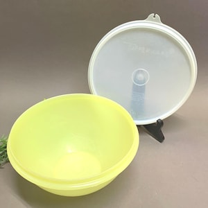 Tupperware 228 - Etsy 日本