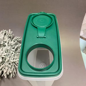 Tupperware Bottom Tupperware Modular Mate Cereal Keeper Bottom #469-14 Green Lid #471-9 ...