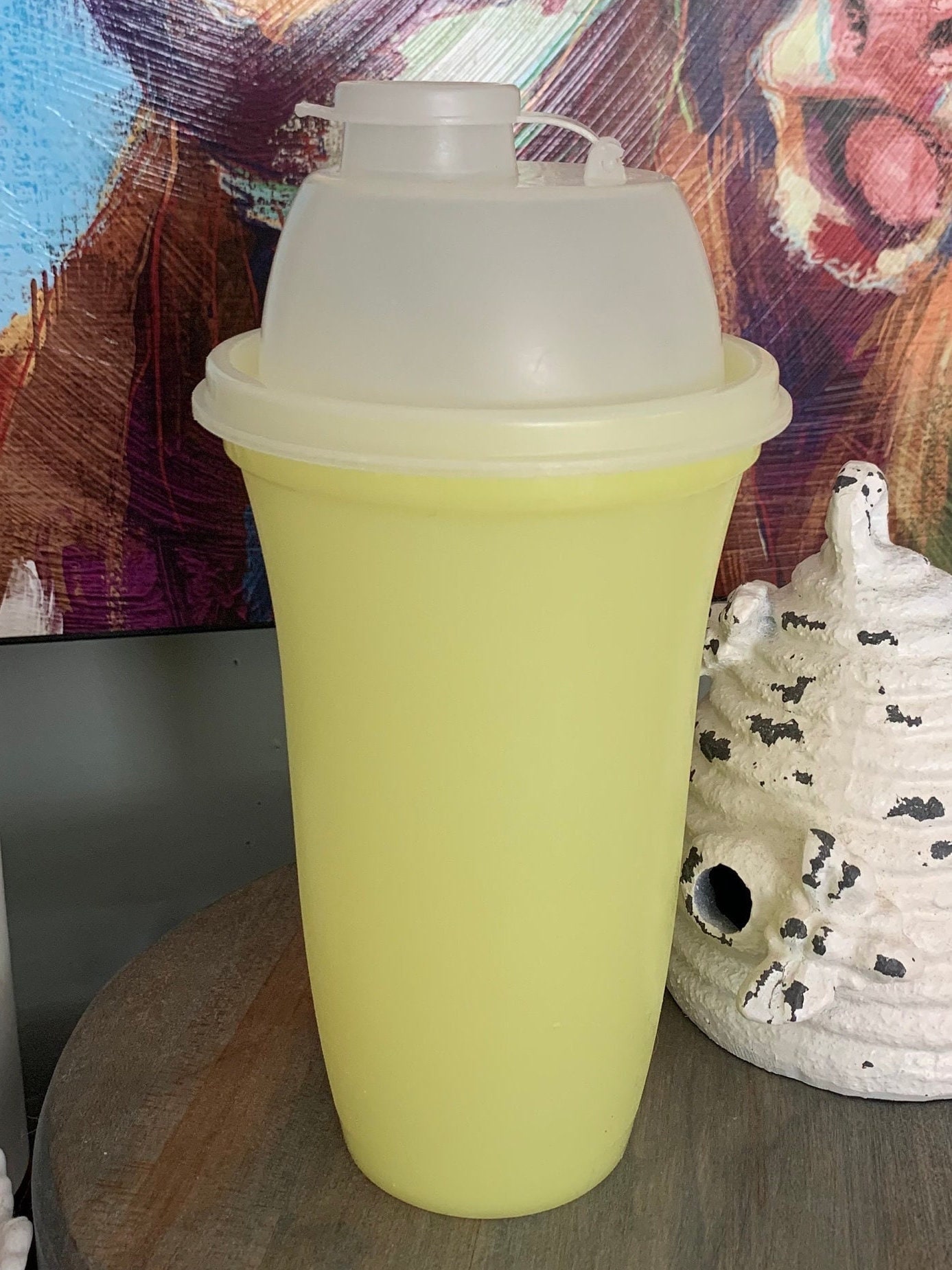 Vintage Tupperware 844-2 yellow gravy shaker w-mixing insert/pour lid -  household items - by owner - housewares sale 