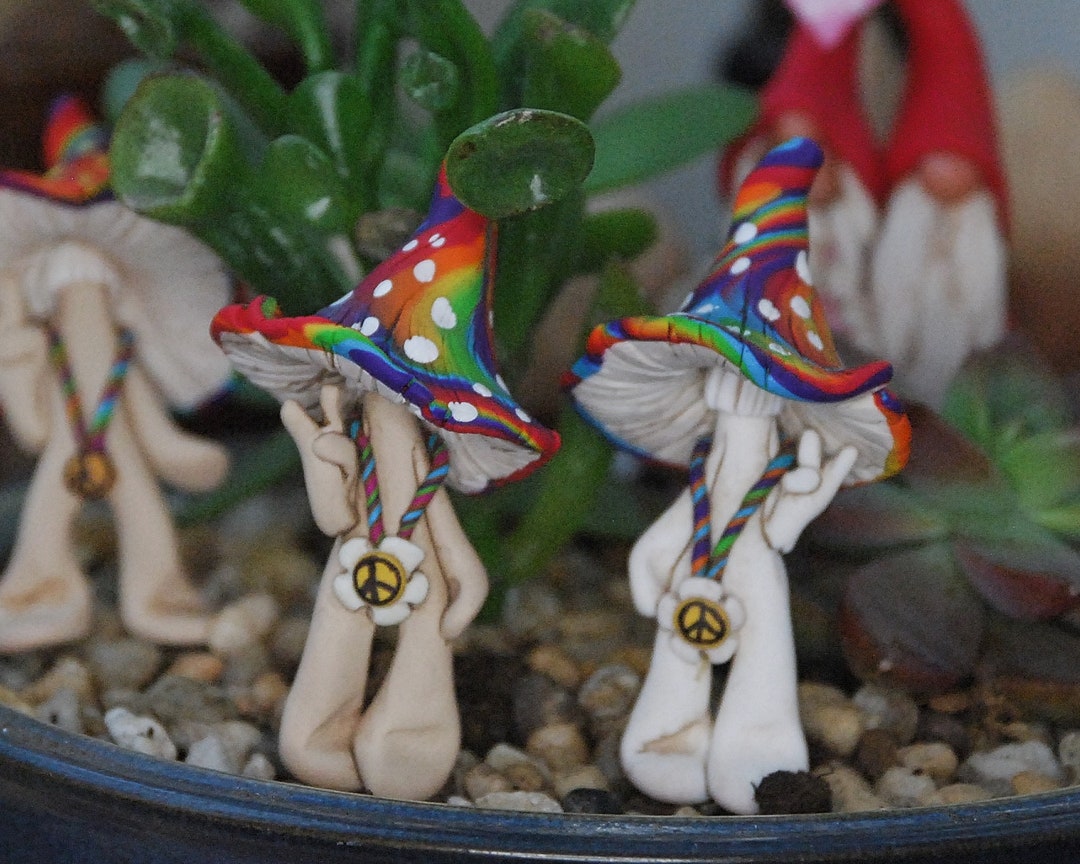 Fairy Garden Polymer Clay Sculpted Hippie Mushrooms With Flower Peace ...