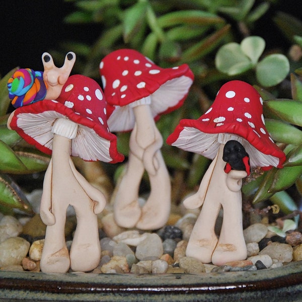 Fairy Garden Sculpted Clay Mushroom Men Figurines