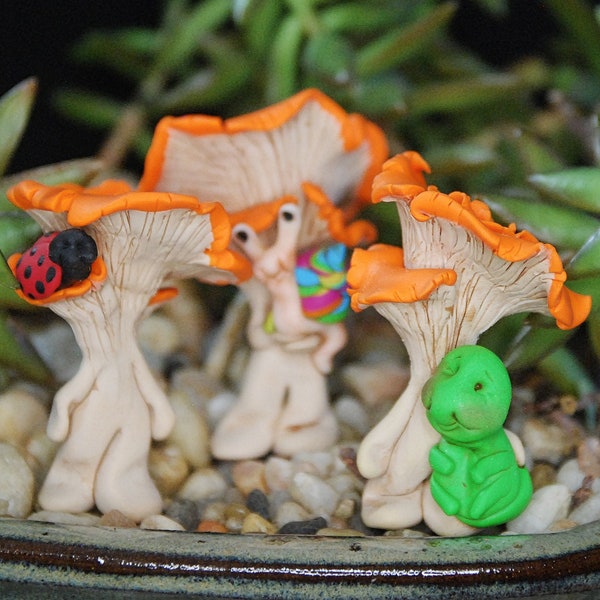 Argile sculptée Poule des bois Hommes Champignons