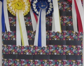 XL Rosette Hanger: Quilted Cotton Ribbon Display (68 x 48 cm)