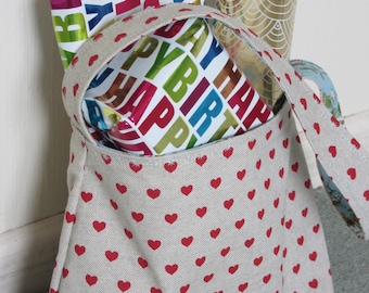Girls Linen Handbag: Reversible Cat & Heart Design