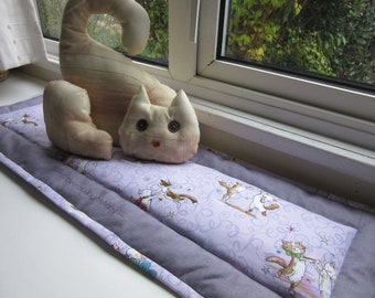 Lilac Cat Bed Windowsill Mat: Non-Slip Pet Cushion