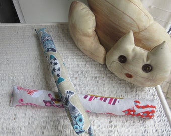 Catnip Kicker Toy Set: Organic Catnip Gift, Cotton Canvas Cat Scratcher