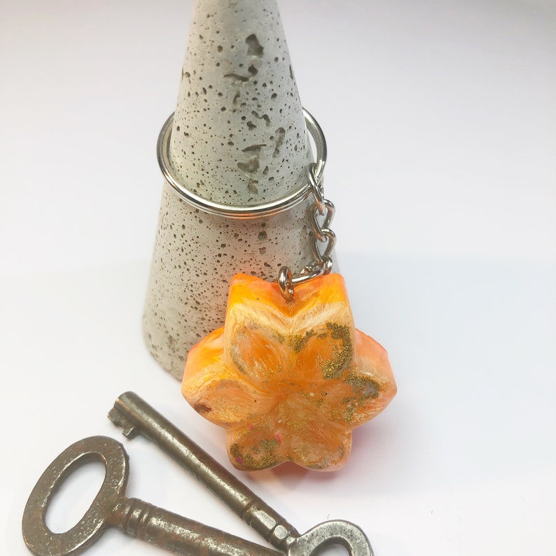 Resin Keychain Keyring Tangerine Orange Floral Key Fob Handbag Charm Zipper Pull Pick Me Up