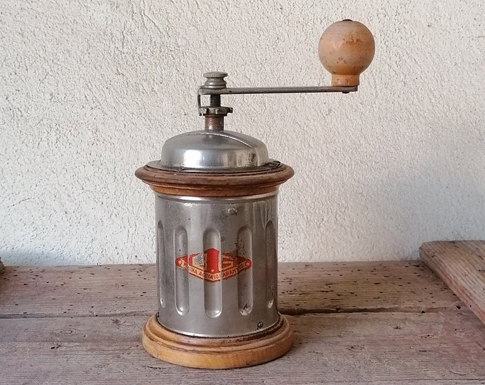 Vintage Coffee Grinder in Italian Steel and Wood, Cylindrical, Vintage