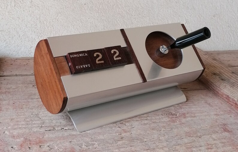 Perpetual Calendar of the 80s Desk Vintage Date Display With Etsy