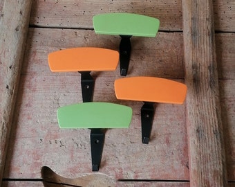4 vintage hooks, wall hooks, coat hooks, Italian from the 70s, orange and lime green plastic