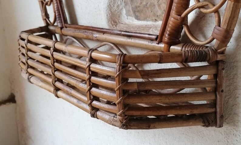 Vintage Korb Wandregal und italienisches Rattan 60er Jahre - Etsy