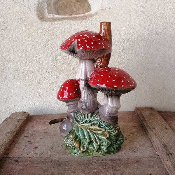 Grande antica bottiglia di liquore con forma di funghi Amanita , soprammobile vintage di funghi in ceramica italiana , da collezione