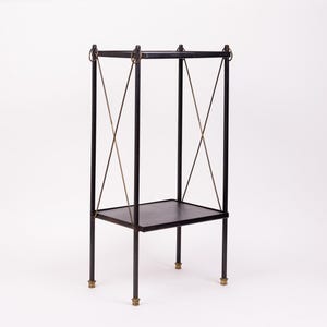 Table d'appoint chevet néoclassique années 50 fer forgé laiton style Jacques Adnet