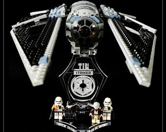 Display stand 3D for Lego 75154 Tie Striker + minifigures slots (S1029)